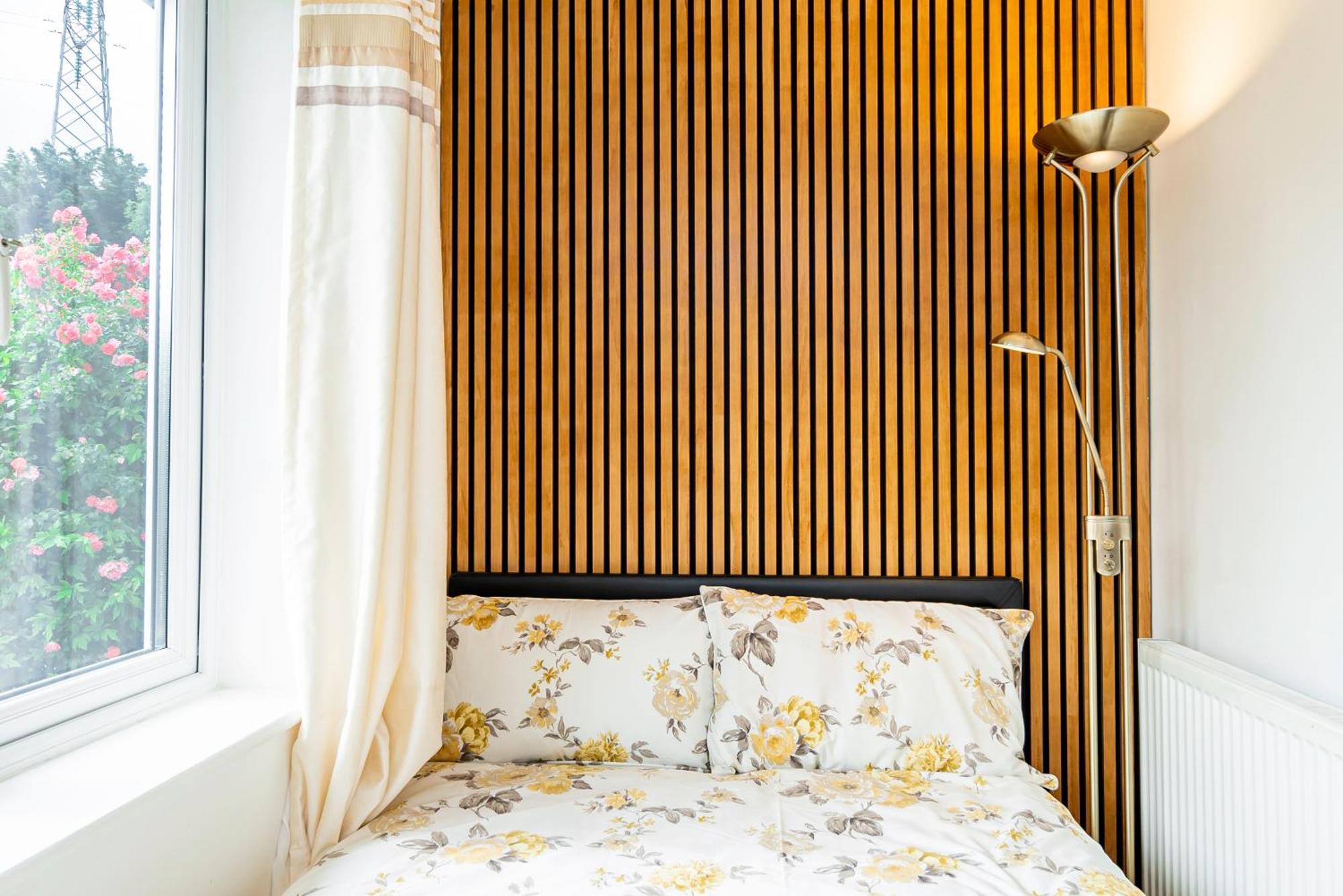 Earley Luxury Ensuite Room With Private Entrance Ридинг Экстерьер фото