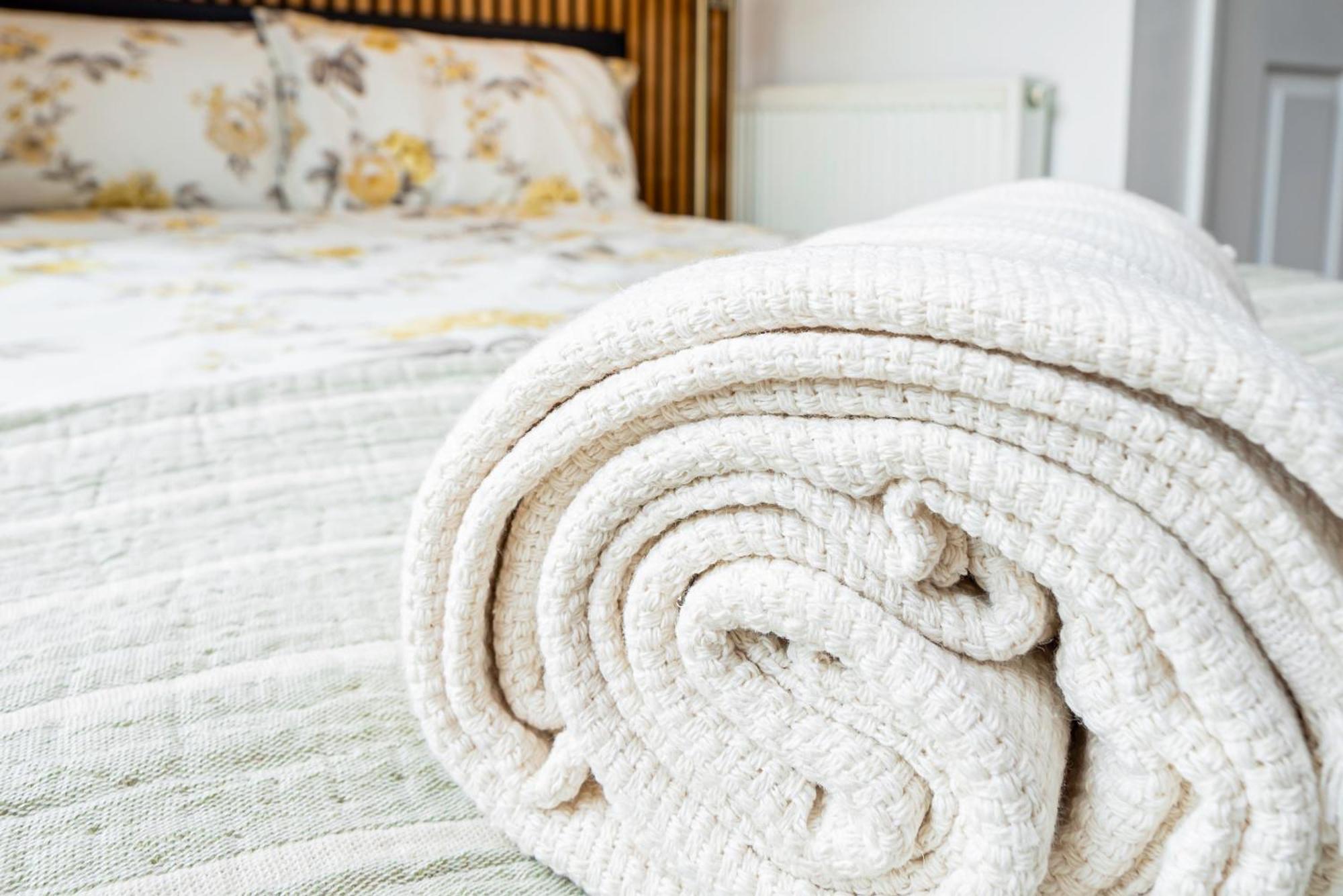 Earley Luxury Ensuite Room With Private Entrance Ридинг Экстерьер фото